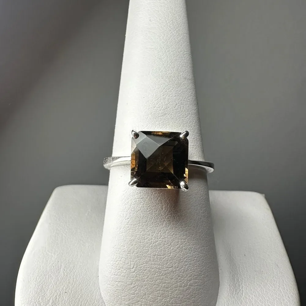 NWOT 9mm princess cut Smokey Quartz, solitaire ring‎ in solid sterling silver!